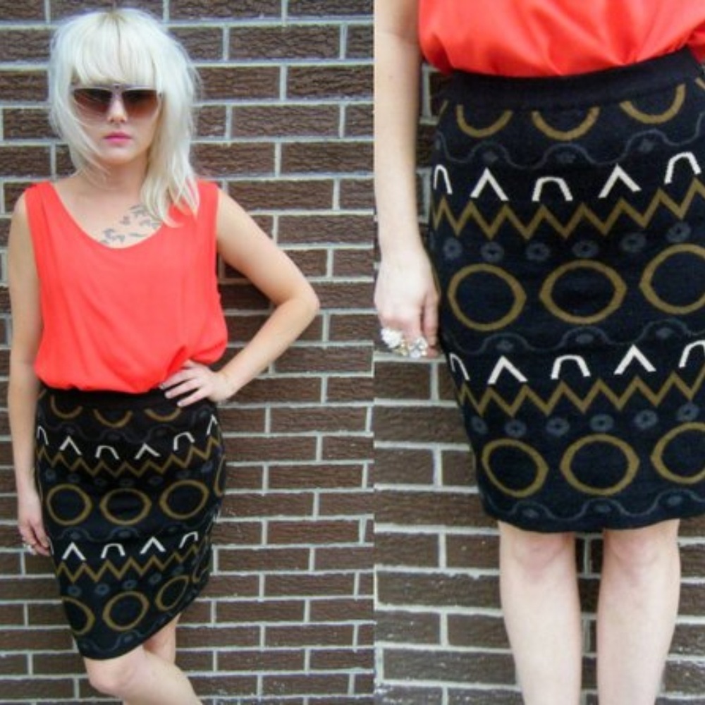 Geometric Reversible Stretch Sweater Bodycon Skirt